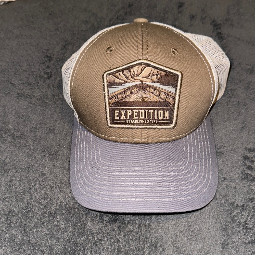 Expedition snapback